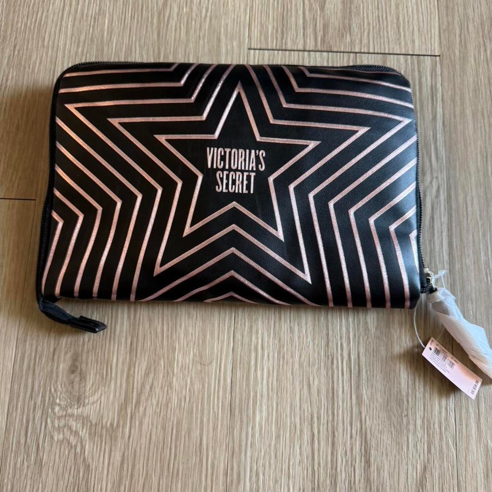 Brand New Vs Duffel Bag